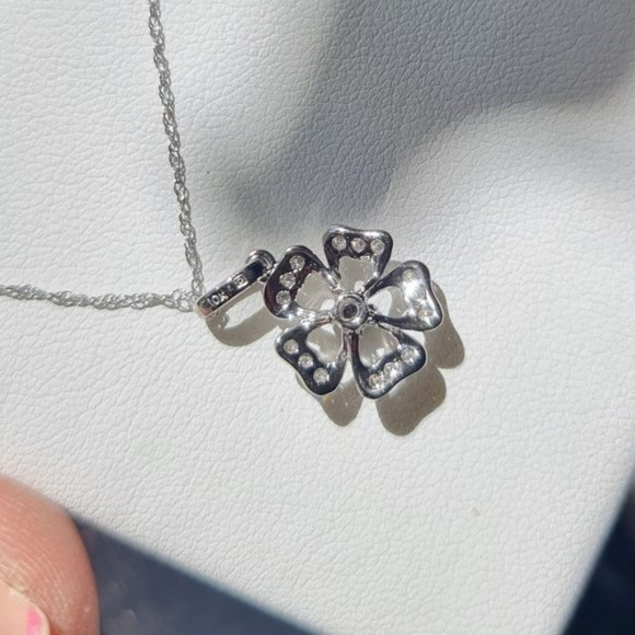 10KT Solid White Gold Diamond Necklace BRAND New Marked - Picture 2 of 10